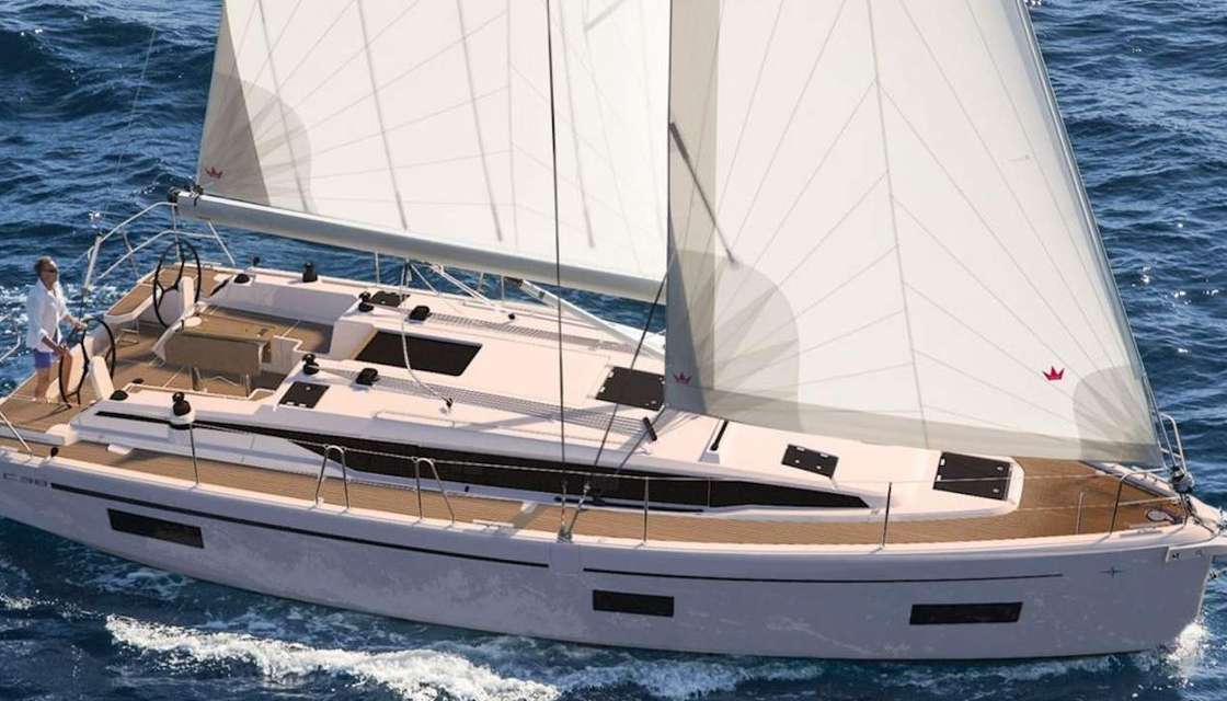 BAVARIA C38