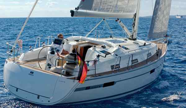 BAVARIA CRUISER 36