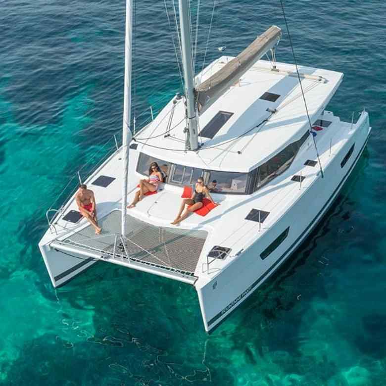 FOUNTAINE PAJOT 40