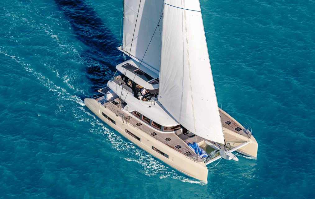 LAGOON 65