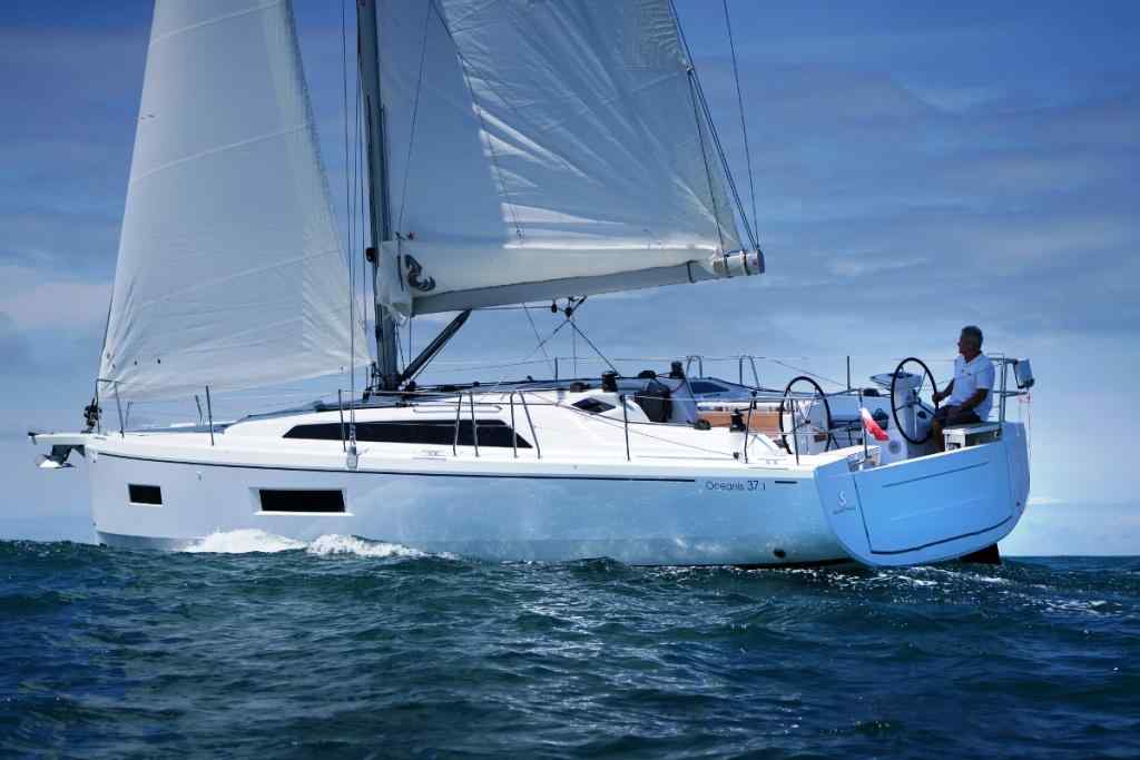 OCEANIS 37.1